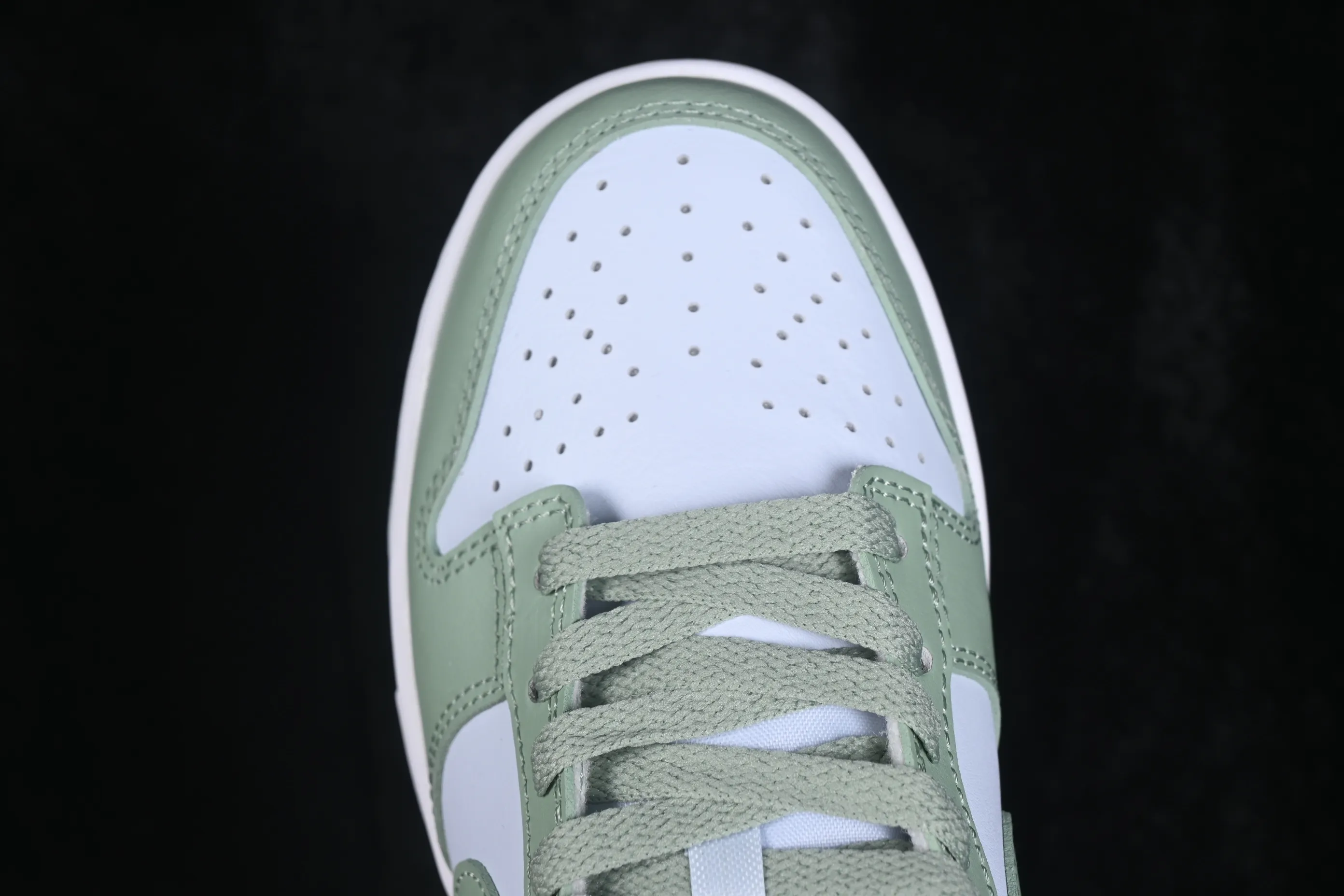 All categories Nk SB Dunk series Nk SB Dunk Low low-top sneakers Nike SB Dunk Low light green low-top casual sneakers IM6572-002